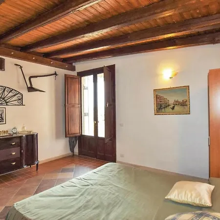 La Pietra